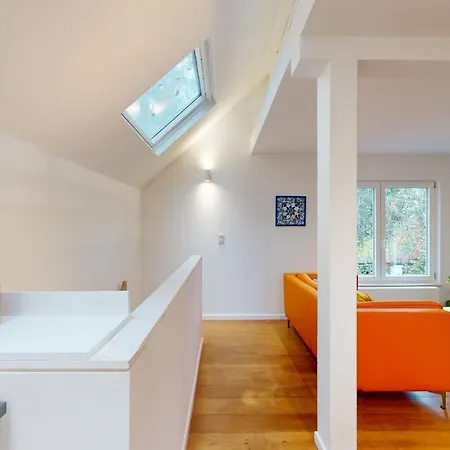 The Tile House - 2 Bedroom Just South Of Brussels Sint-Genesius-Rode